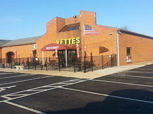 Vette's Restaurant Bar