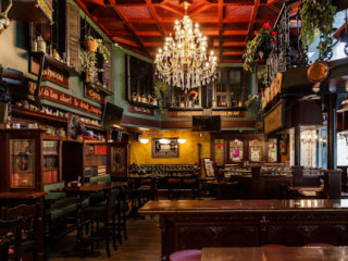 The Lion's Head Pub