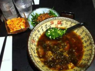 Lenu Taiwan Beef Noodle