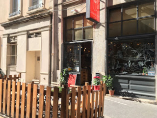 Le Dandelion Cafe