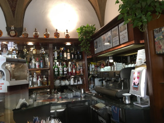Caffe' Della Robbia