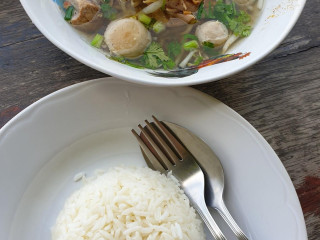 ก๋วยเตี๋ยวห้วยแก้วสูตรแม่กา