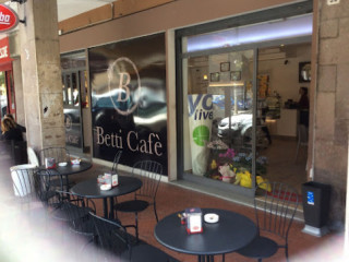 Betti Café Apericena