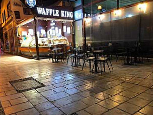 Waffle King Cafe