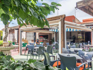 Casa Contenta Tapas Bar And Restaurant