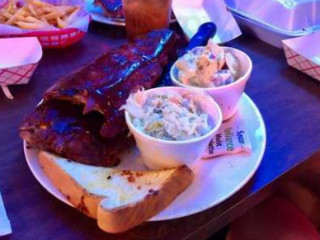 Sauced Hogs Bbq Grill