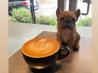 Brown Dog Café