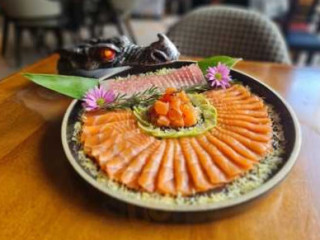 Akaza Sushi Lounge