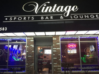 Vintage Sports And Lounge