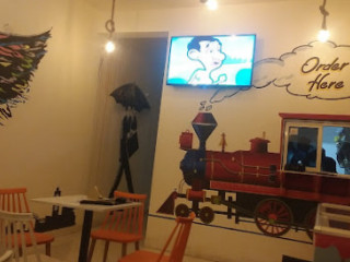 Andeywala Cafe Boxo Burger