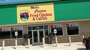 Mel's Cajun Fried Chicken Catfish