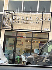 Doors Cafe