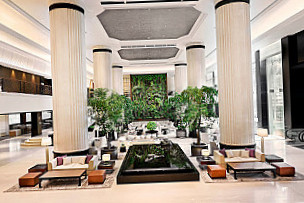 The Lobby Lounge At Shangri-la, Singapore