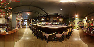 Koh Cocktail Lounge