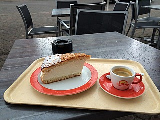 Bäckerei Bauder Café