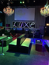 Luxe Ultra Lounge