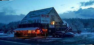 Cougar Mountain Lodge