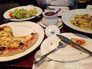 Giovanni's Restaurant & Pizzeria