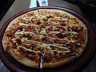 Lipari Pizza Bar and Restaurant