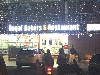 Royal Bakers and Restaurant Mannoor