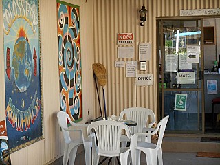 Colosseum Creek Motel and Roadhouse