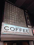 The Best Coffee & Famous Harry Cafe De Wheels Pies Since 1945