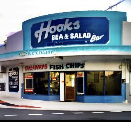 Hooks Sea and Salad Bar