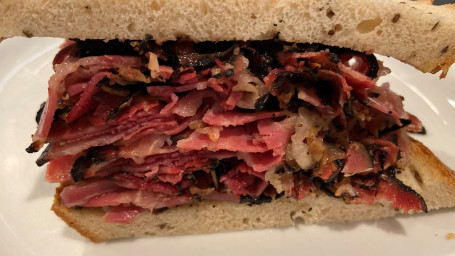 Hot New York Black Pastrami