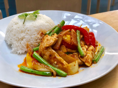 Stir Fried Chicken With Red Curry Paste Bamboo, Green Bean