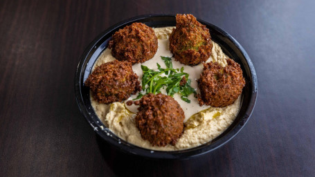 Hummus Plate With Falafel 4 Balls