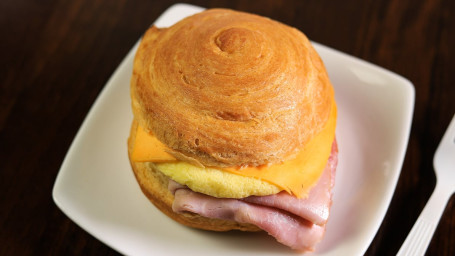 Boar's Head Ham, Egg Cheese Croissant (2 68205 00000