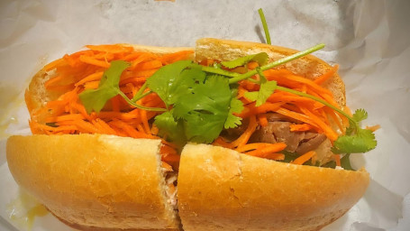 5 Spice Chicken Banh Mi