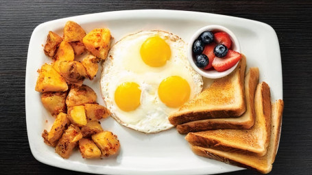 Klassisk morgenmad med 3 æg