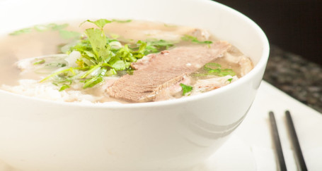 1. Phó Đặc Biệt (House Special Pho)