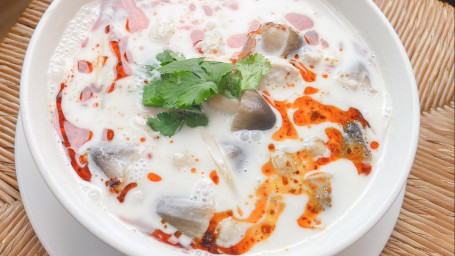 Tom Kha Chicken Soup (With Coconut Milk) 32 Oz