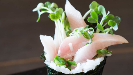 Yellowtail With Green Onion