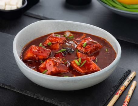 Schezwan Sauce With Paneer