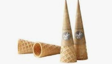 4 Waffle Cones Small