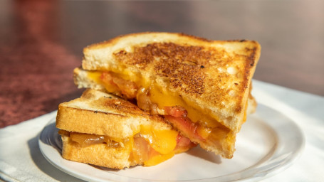 Grilled Cheese Roasted Tomato Soup