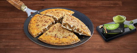 Paratha Pizza Combos: Chk Keema Basil Pesto