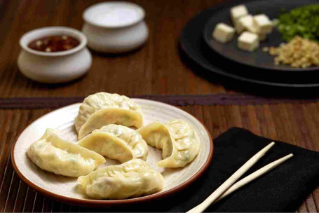 Paneer Steamed Momos (6 Pcs)