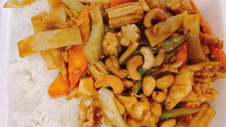 N. Chicken With Cashew Nuts (With Vegetable)