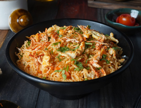 Chicken Schezwan Fried Rice [750 Ml]