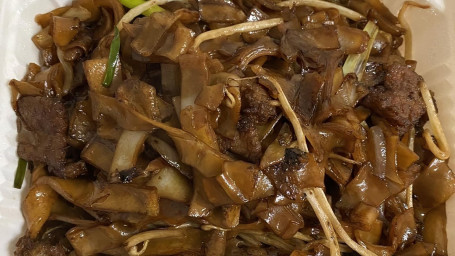 97. Beef Chow Fun