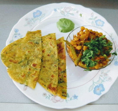 Parota And Cholar Dal