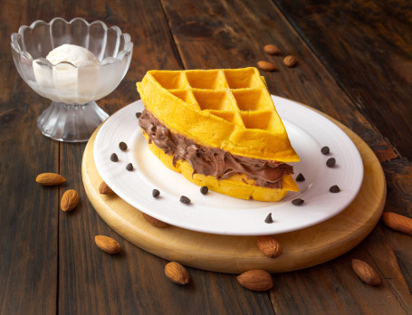 Waffle Al Burro Di Cacao E Mandorle
