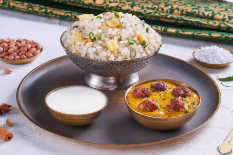 Sabudana Khichdi Con Malai Kofta Curry Mini Thali