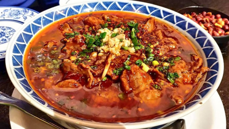 L04. Beef in Hot Chili Sauce shuǐ zhǔ niú ròu fàn