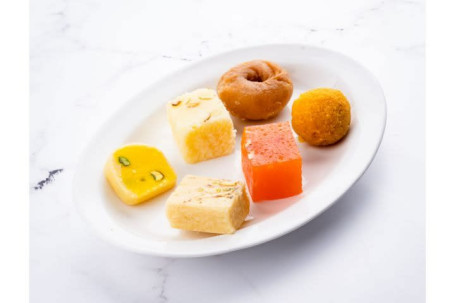 Assorted Sweets (250 Gms)