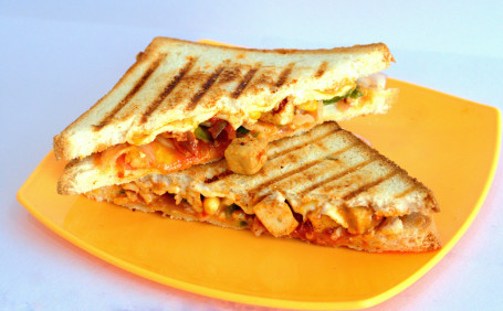 Spicy Paneer Jumbo Sandwich